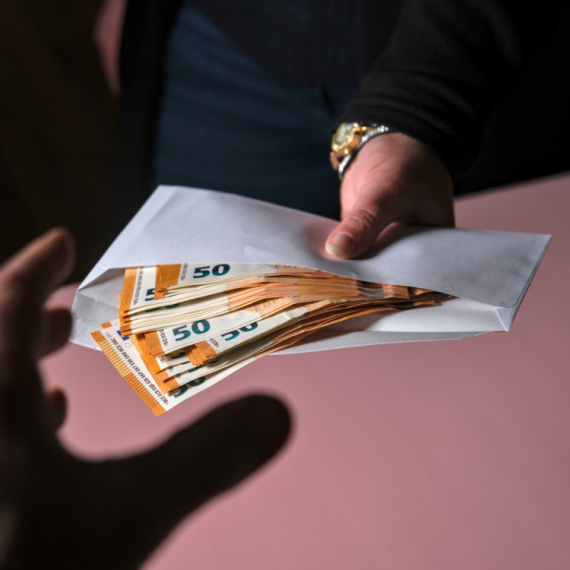 Tinejdžer uhapšen zbog pokušaja iznude 2 miliona evra u Beogradu
