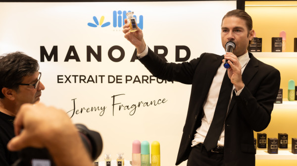 Jeremy Fragrance u Beogradu: Predstavljena saradnja sa domaćim parfemskim brendom Manoard