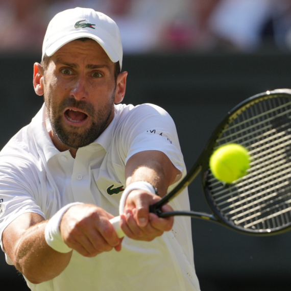 Đoković izjednačio rekord Federera na Vimbldonu: "Neka dođe Rodžer da se odmerimo"