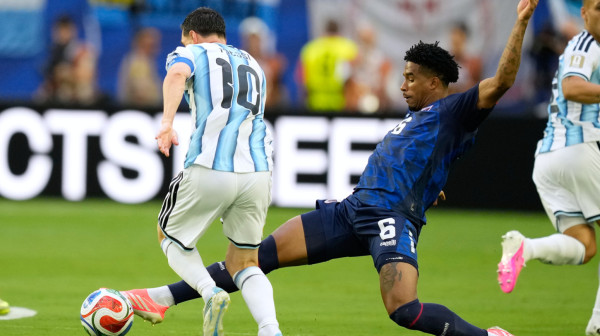 Spor početak Argentine – Mesi se "pojavio" u 15. minutu