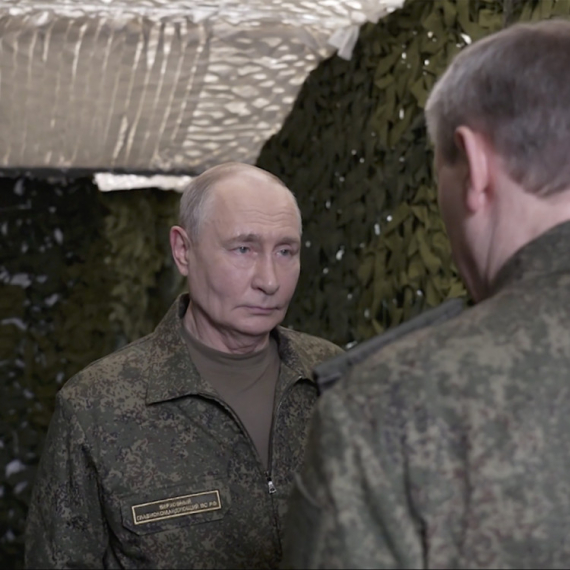 "Putin laže"