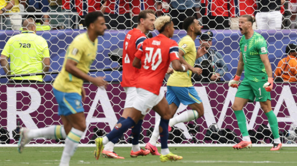 Pršti u Njujorku – Norveškoj poništen gol, Brazil promašio penal!