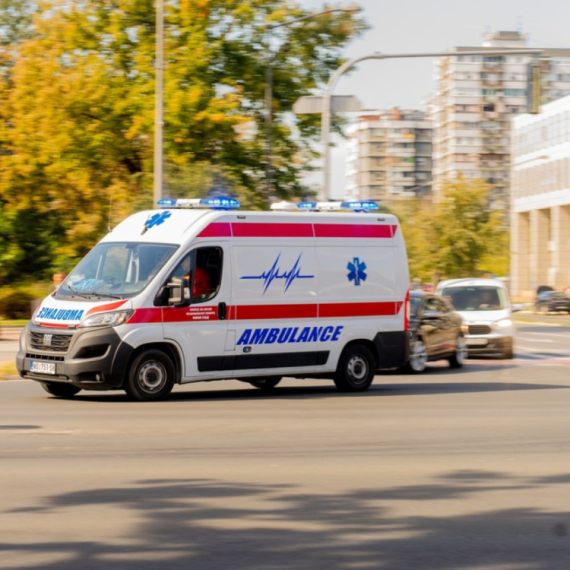 Težak udes na Gazeli: Povređeno i troje dece, prebačeni u bolnicu