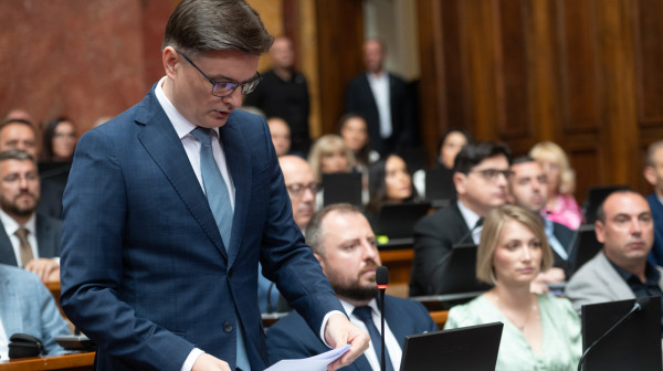 Jovanov ismejao opoziciju: Čitate unapred napisane govore, Vučić je problem već rešio