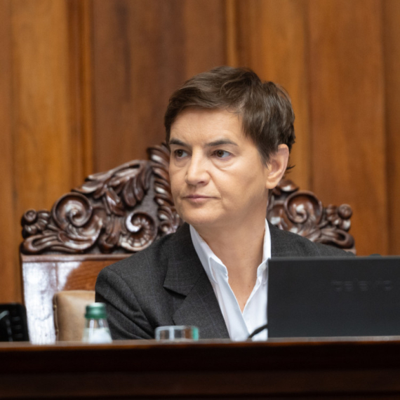 Brnabić: "Kad će UNS ili ANEM osuditi vređanje novinarki od strane nekadašnjeg predsedničkog kandidata?"