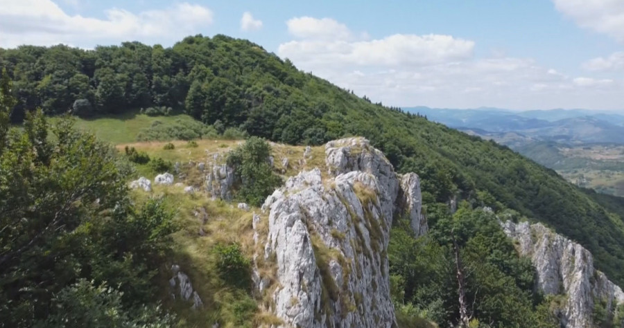 Ova prelepa planina u Srbiji privlači entuzijaste iz celog sveta: Ime dobila zbog Svetog Save FOTO
