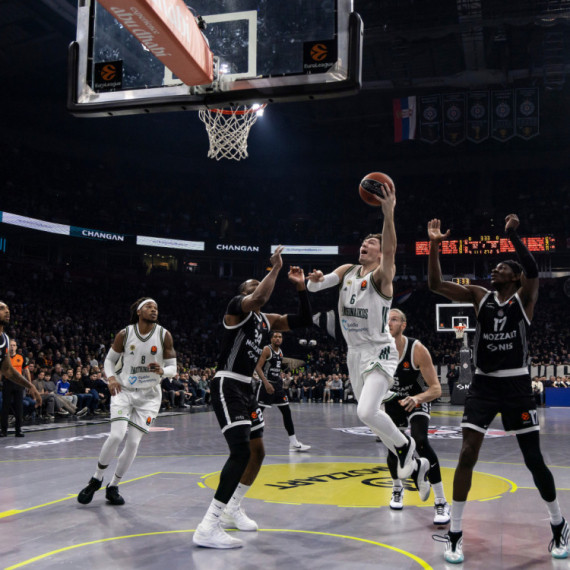 Partizan opet na Panatinaikosovom turniru – sudar crno-belih trenera