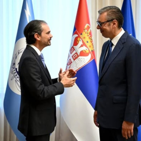 Vučić se sastao s generalnim sekretarom Interpola Valdesijem Urkizom; "Unapređujemo saradnju" FOTO