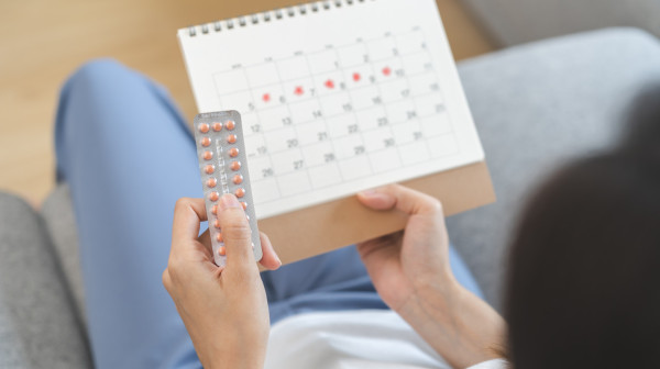 Ne odlažite menstrualni ciklus zbog letovanja: "To je ozbiljno ugrožavanje zdravlja" VIDEO