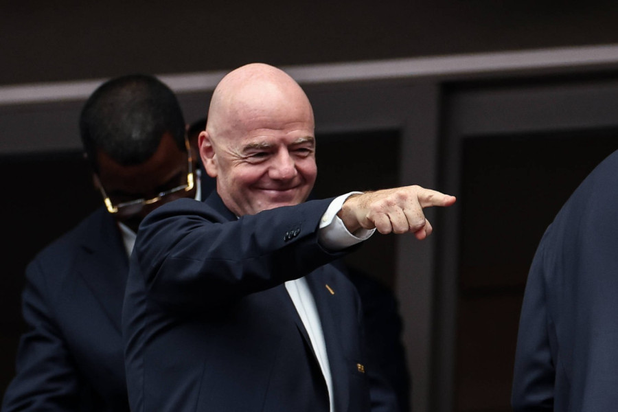 Halo, ovde Donald: Infantino zaslužio crveni karton