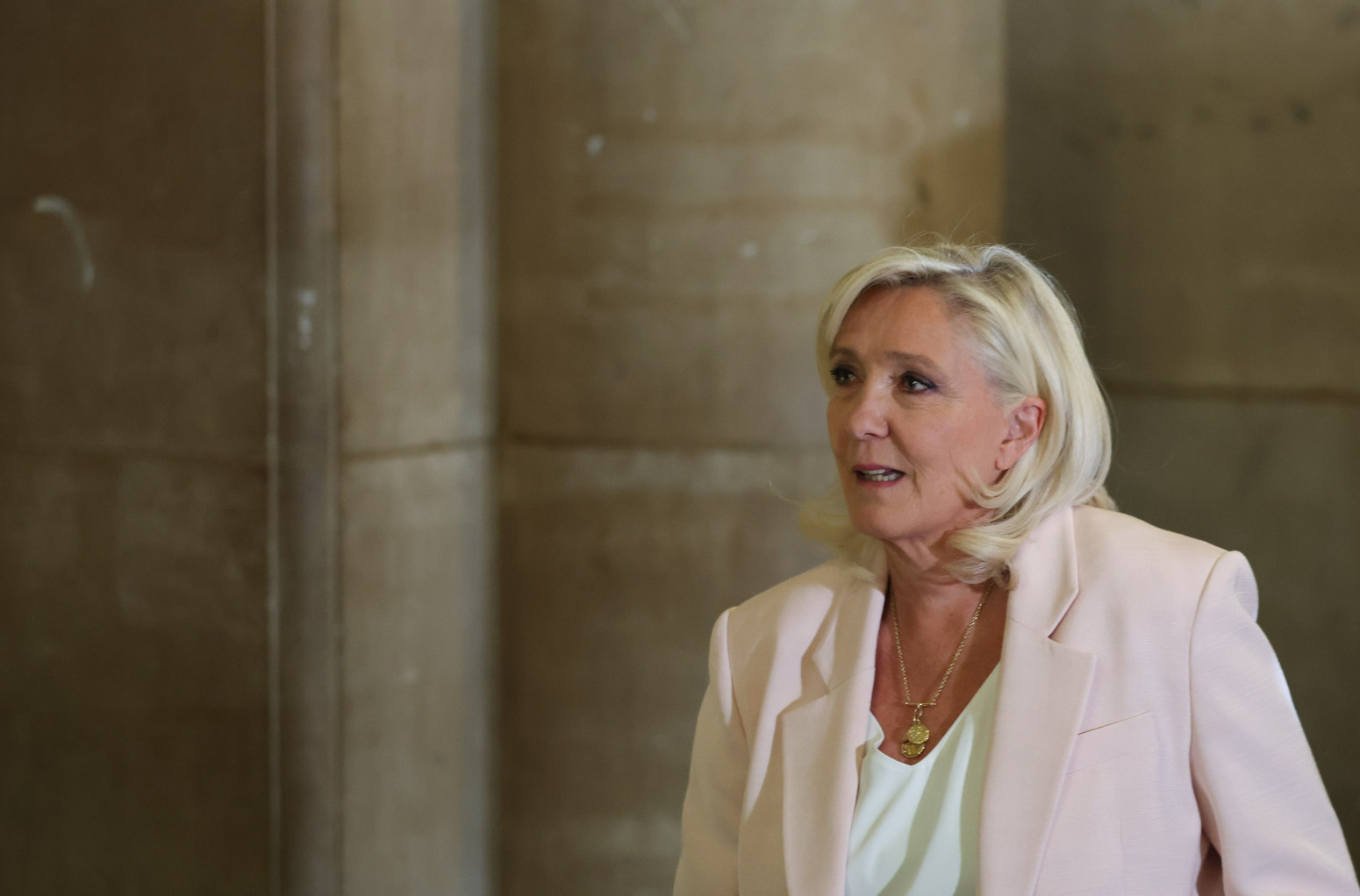Osuđena Marin Le Pen FOTO