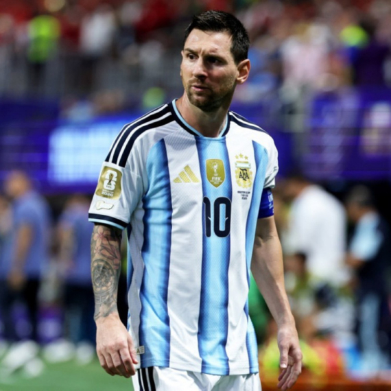 "Faraoni" gaze šampiona – Argentina i Mesi u nokdaunu!
