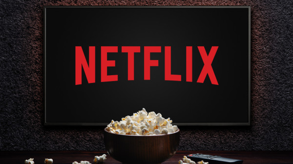 Nova serija srušila sve rekorde na Netfliksu: Za četiri dana pogledalo je 24 miliona ljudi VIDEO