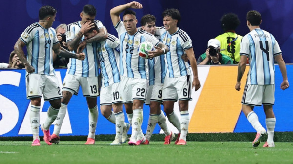 Pesma, povici i suze radosnice – Argentina proslavila plasman u četvrtfinale VIDEO