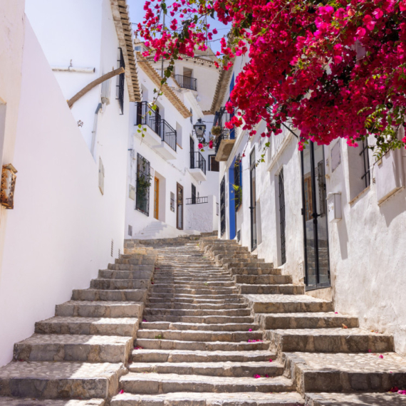 Španski biser porede sa Santorinijem: Mediteranski šarm koji turisti još uvek nisu otkrili FOTO