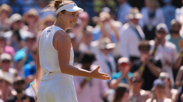 Noskova i Kostjuk u polufinalu Vimbldona