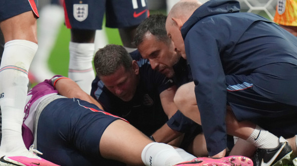 Henderson operisan posle neverovatnog preloma ruke VIDEO