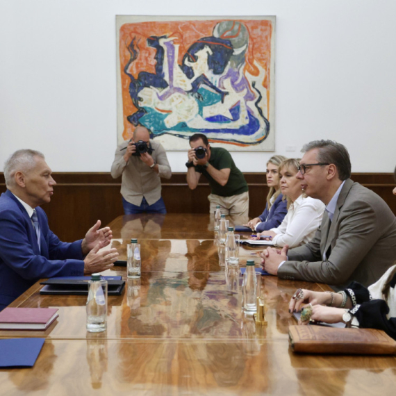 Vučić sa Bocan-Harčenkom: "Dobar razgovor o odnosima između Srbije i Ruske Federacije" FOTO