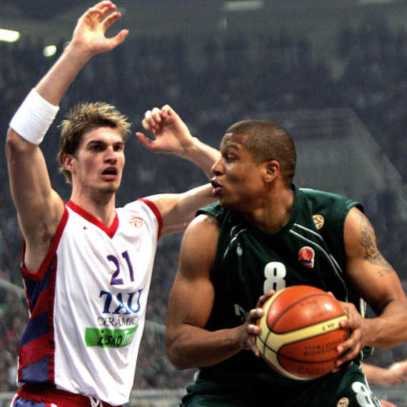 Zvanično: Napustio NBA zbog Obradovića