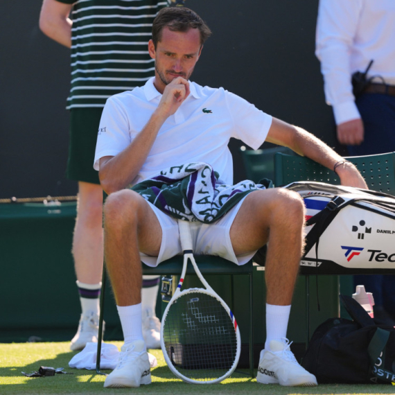 Medvedev opet traži trenera