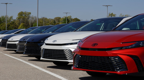 Šok za RAV4 i Corollu: Ovo je najprodavanija Toyota u 2026!