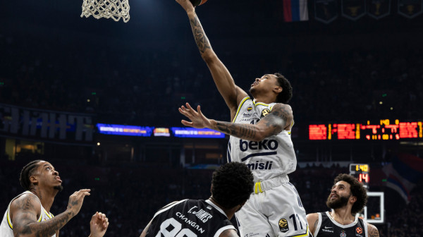 Zvezda naciljala novo pojačanje – iz Fenerbahčea!