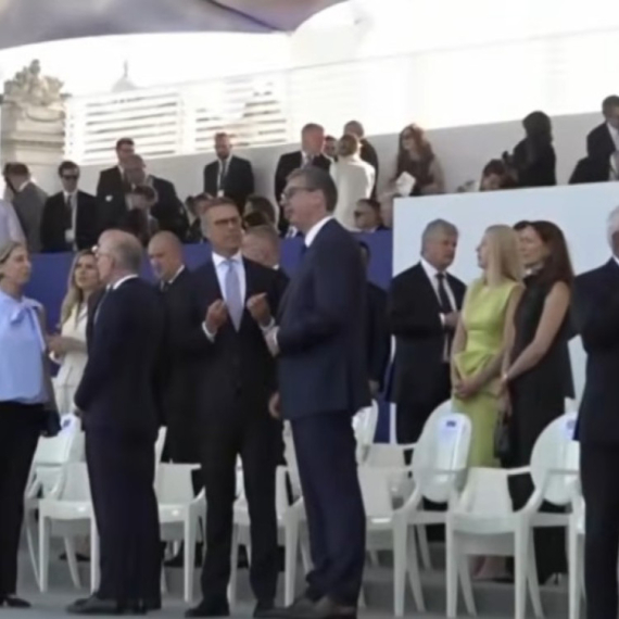 Velika čast za Srbiju na vojnoj paradi u Francuskoj: Vučić u prvom redu pored Starmera