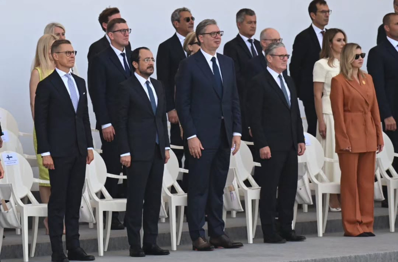 Vučić na Jelisejskim poljima – šamar Pariza srbomrscima