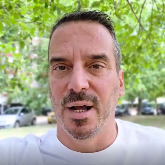 Laž dana; Piper: Omakla im se istina – blokader otkrio kako bi plenumi odlučivali o Srbiji