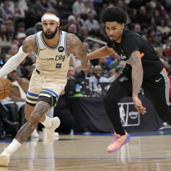 Milvoki dao Trentu 64 miliona – NBA liga zaustavila sve!