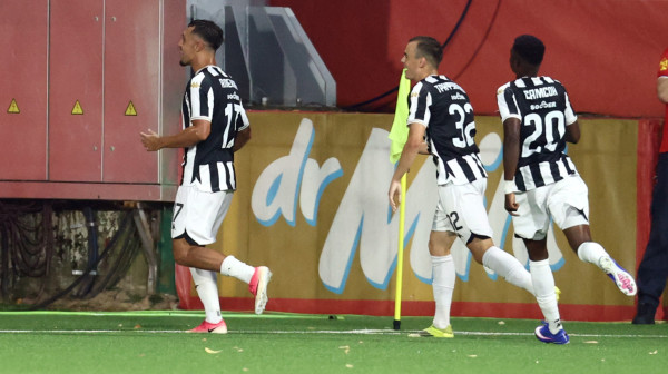 Partizan vodi, ali i "spava" – Zemun nije iskoristio poklon