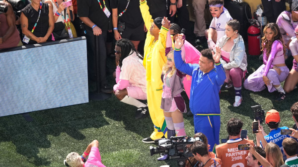 Ronaldo i Ronaldinjo ukrali šou na istorijskom poluvremenu finala SP VIDEO