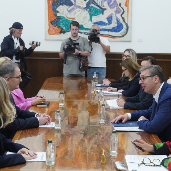 Vučić se sastao sa delegacijom EBRD za Jugoistočnu Evropu