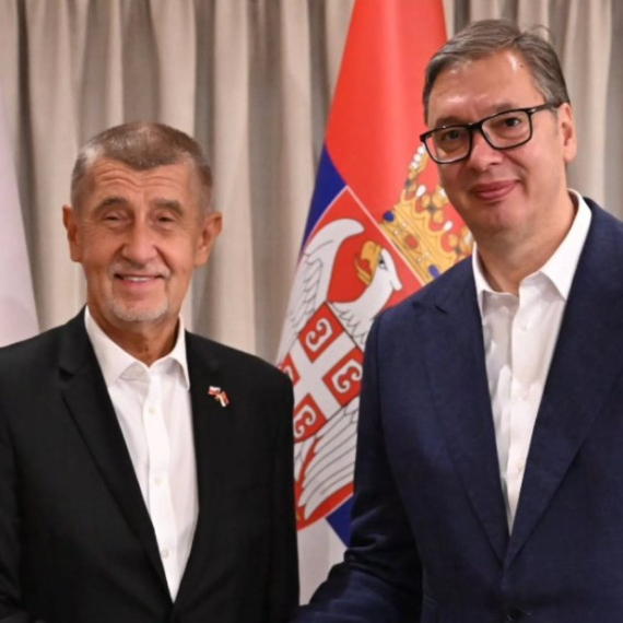 Premijer Češke Andrej Babiš u poseti Beogradu; Svečani doček ispred Palate Srbija
