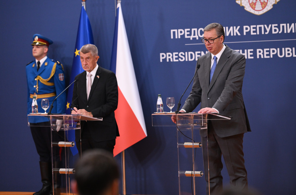 Vučić i Babiš nakon važnog sastanka: "Vezuje nas predivna istorija"; "Odnos zasnovan na poverenju" FOTO/VIDEO