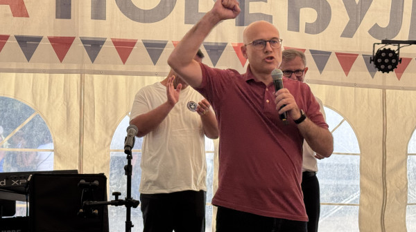Vučević: "Izbor premijera ključno pitanje za narod Srbije na izborima" FOTO