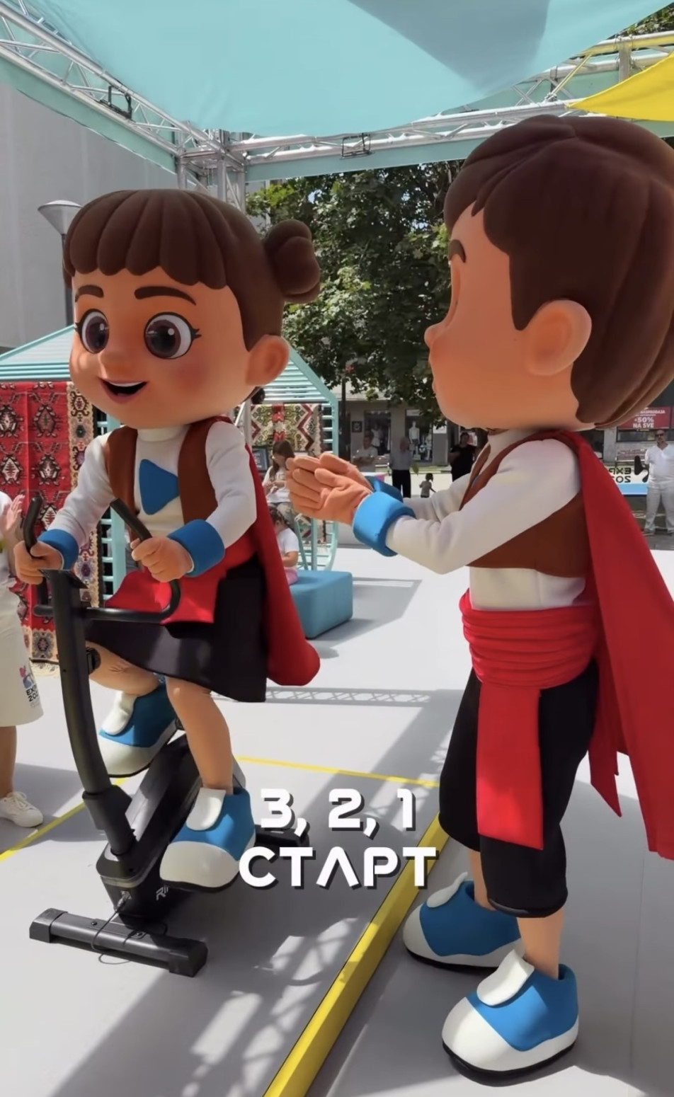 Paviljon igre razigrao Vranje: Pesma, igra i osmesi obeležili EXPO karavan FOTO
