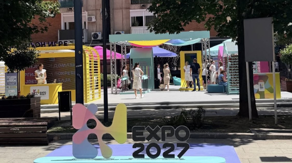 Paviljon igre razigrao Vranje: Pesma, igra i osmesi obeležili EXPO karavan FOTO
