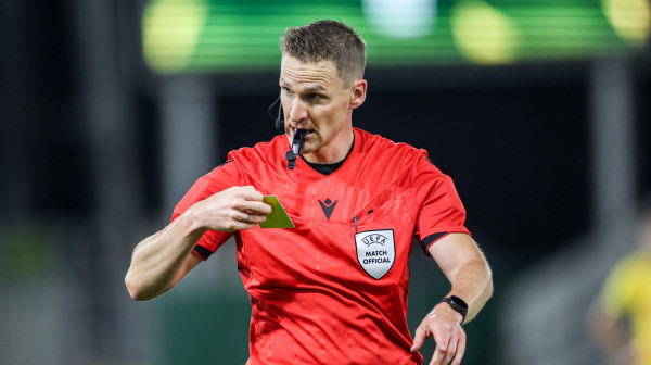 Šokirao vas je sudija na utakmici Partizana? Ovo su nova fudbalska pravila
