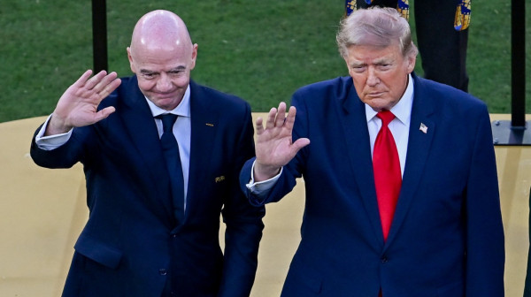 Infantino besan k'o ris FOTO