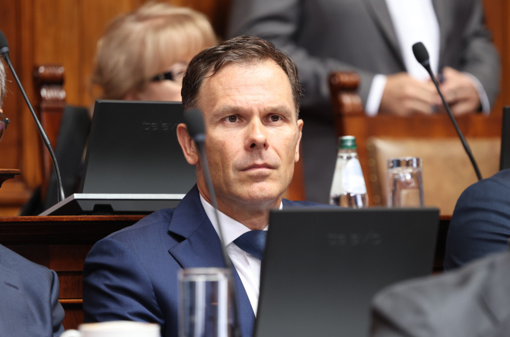 Mali u Skupštini dokrajčio Aleksića: "Dugo, ali glupo izlaganje"; "Izgubili ste pola miliona radnih mesta"