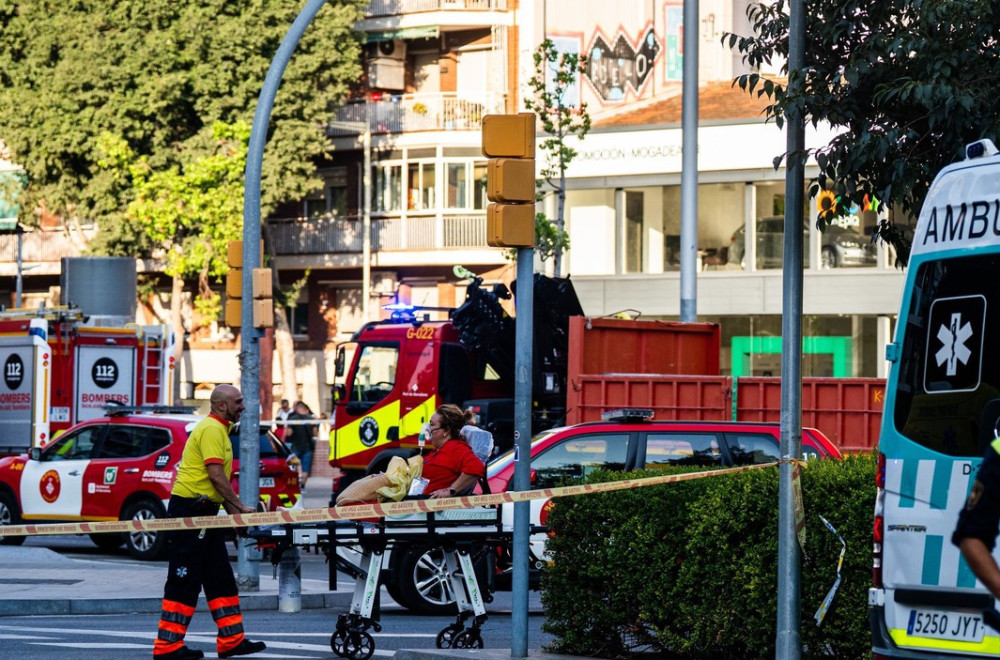 Izbio požar u metrou: Voz je ostao zaglavljen u tunelu; Putnici nasilno otvorili vrata VIDEO