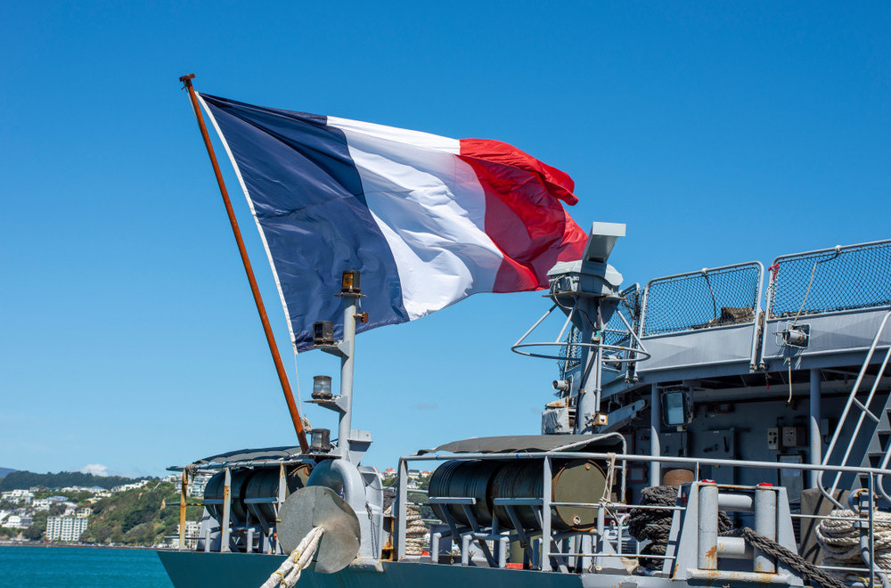 French warship opens fire in the La Manche; Boat carrying British lawmaker targeted VIDEO