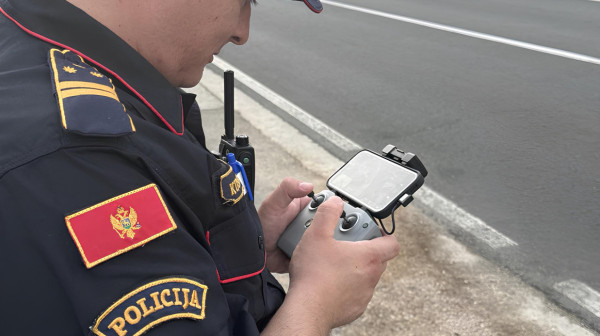 Crna Gora: Počelo kažnjavanje uz pomoć dronova – prvi prekršaji zabeleženi u Ulcinju FOTO