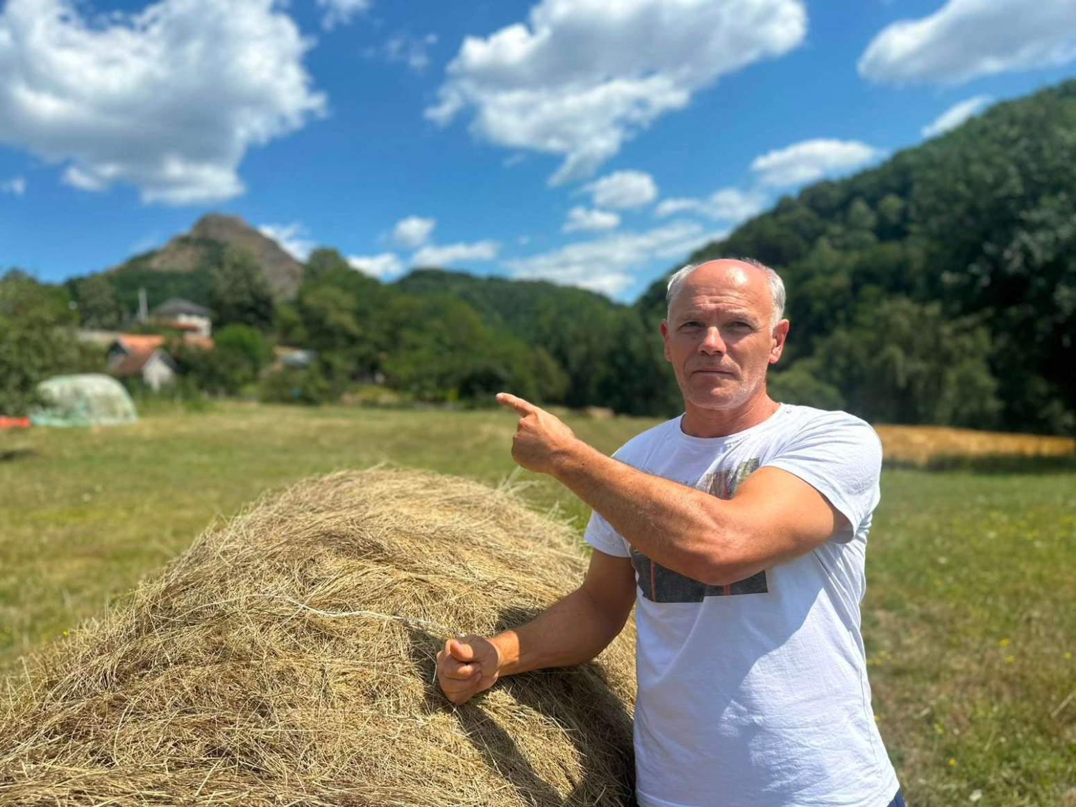Raj na 800 metara nadmorske visine: Nekadašnji vulkan Ostrvica je danas popularna destinacija u Srbiji FOTO
