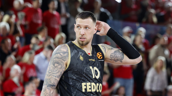 Tajs u centru NBA drame – povezuje se sa istragom o Kavaiju Lenardu