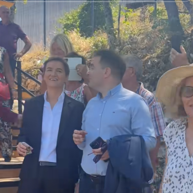 Brnabić posle otvaranja vidikovca na Kablaru; Vučić joj se zahvalio: "Gorobiljkuša je uspela" VIDEO
