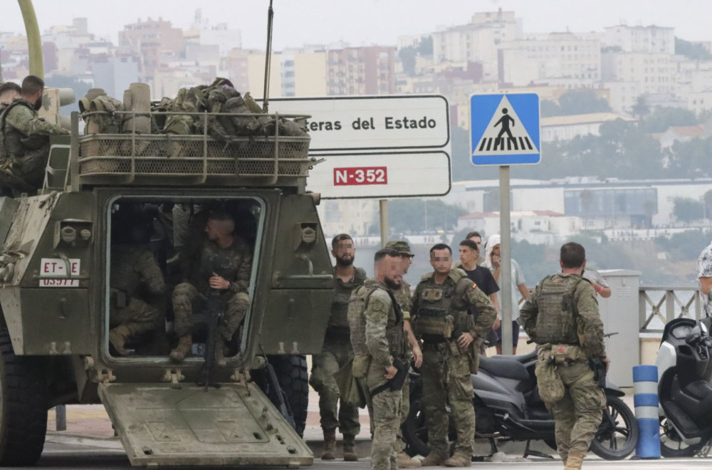 Masovni priliv migranata u Evropu; Prizori su haotični – ima mrtvih, na terenu i vojska FOTO/VIDEO