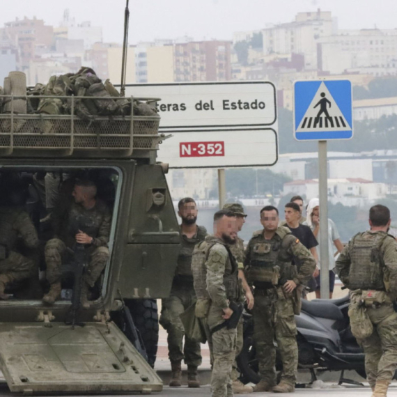 Masovni priliv migranata u Evropu; Prizori su haotični – ima mrtvih, na terenu i vojska FOTO/VIDEO