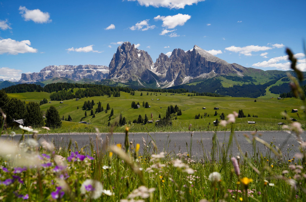 Tri vrha pod opsadom turista: Gužve na Dolomitima, lokalci besni zbog napada VIDEO